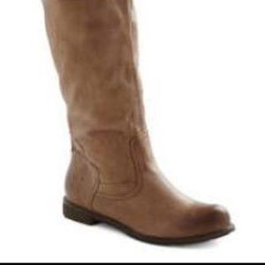 Super soft tan leather boots
